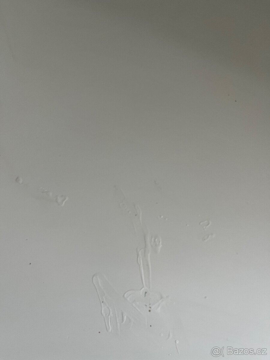 Psací stůl Ikea Micke - 3