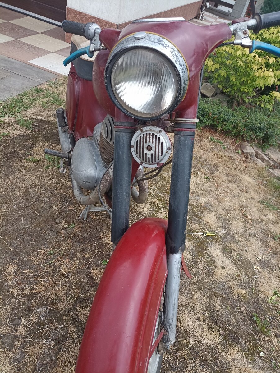 Jawa 250 - 3