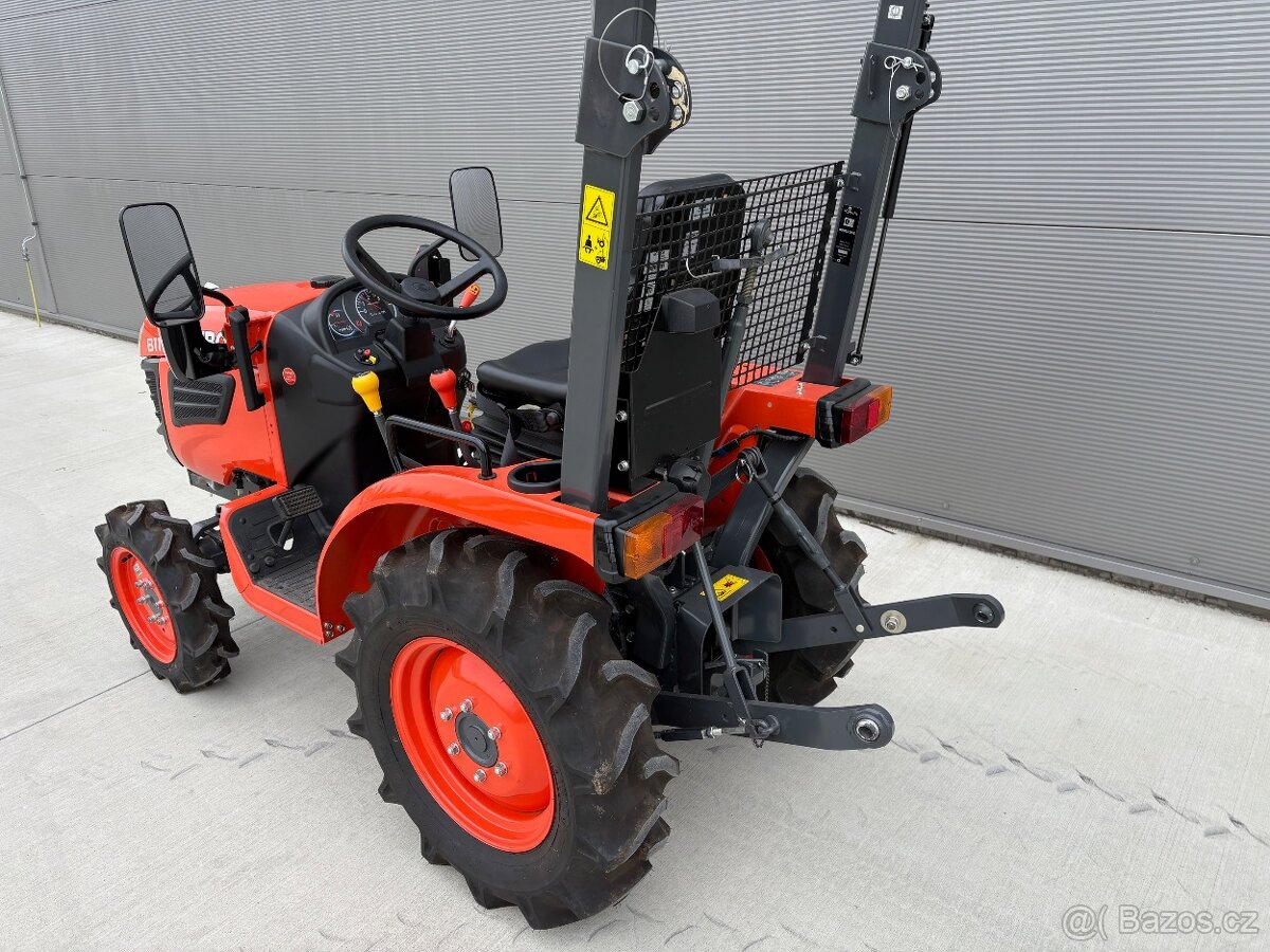 Traktor Kubota B1121 - 3