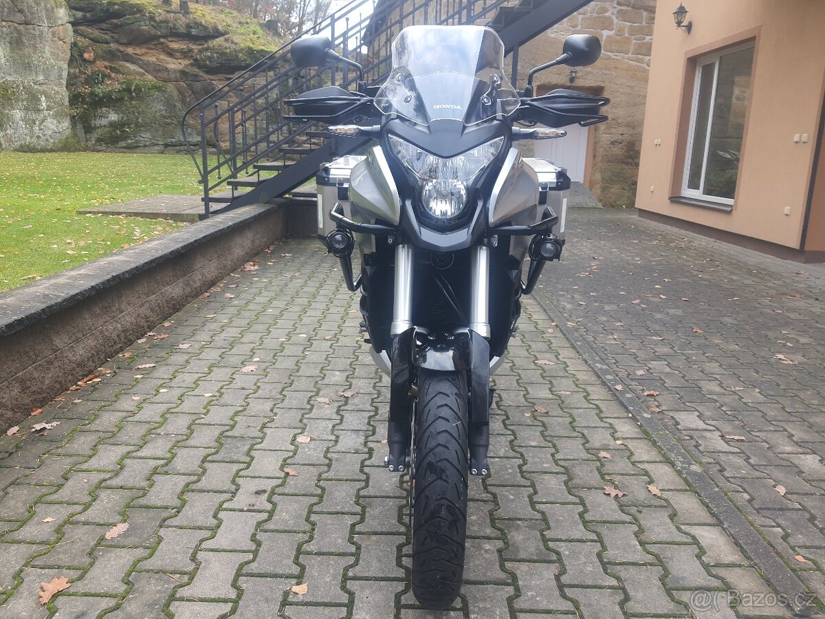 Honda VFR 1200 X Crosstourer - SUPER STAV + VÝBAVA -29 000KM - 3