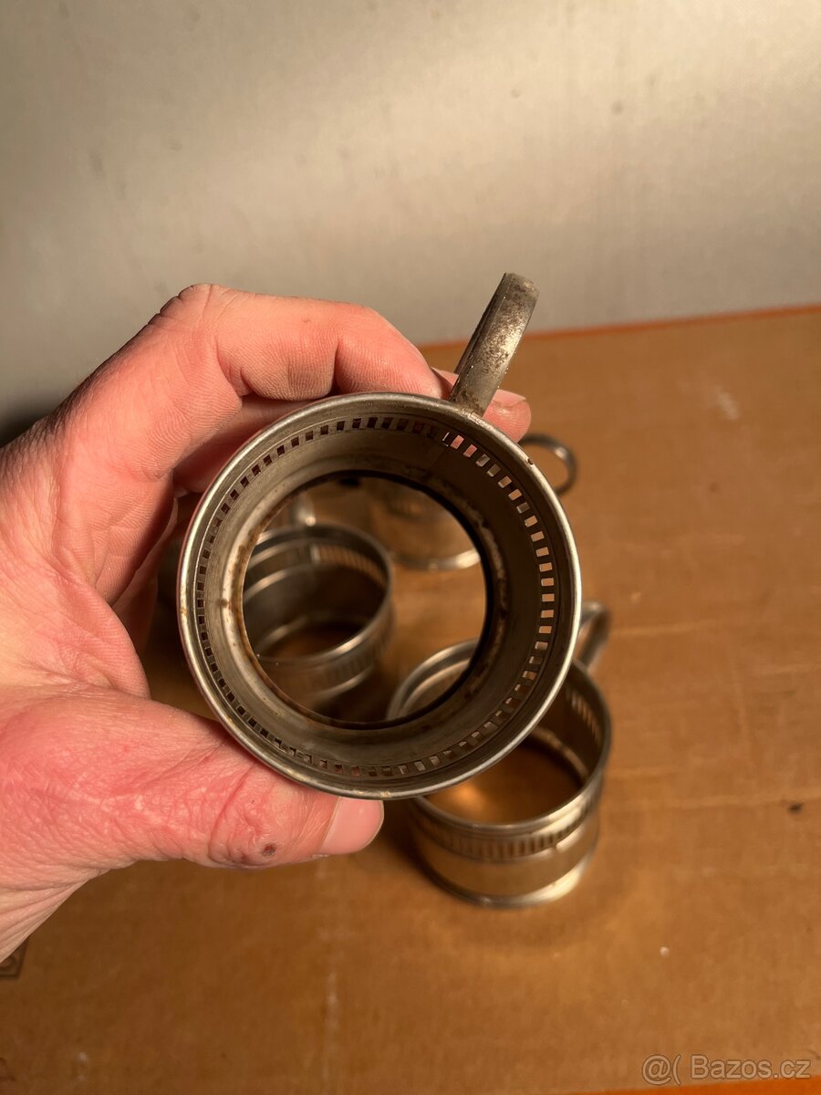 Sada kovových držáků na čajové sklenice (Podstakannik) - 3