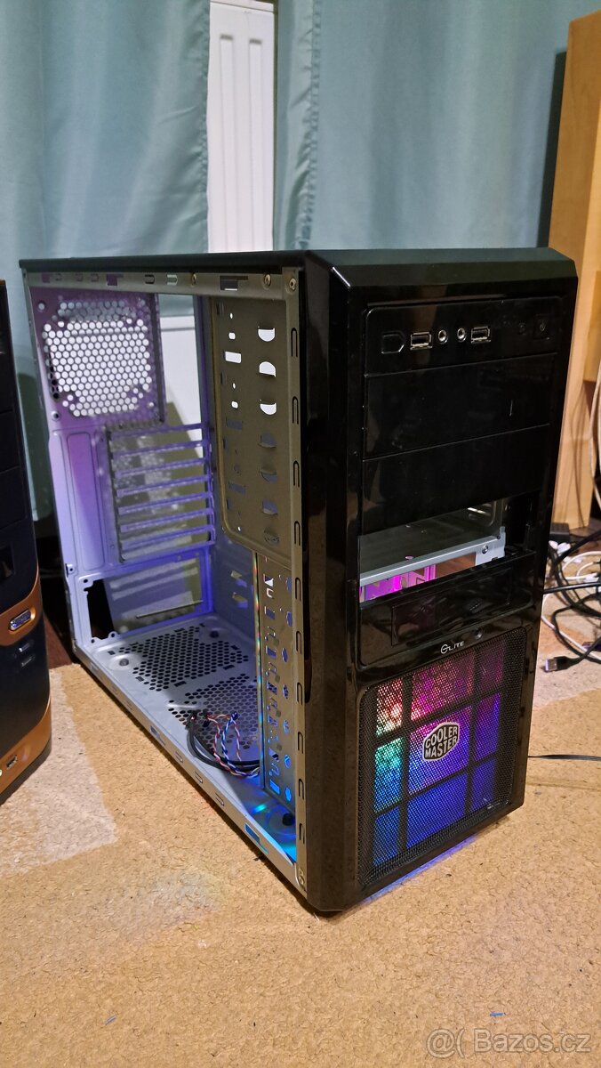 2x počítačová skříň - 3