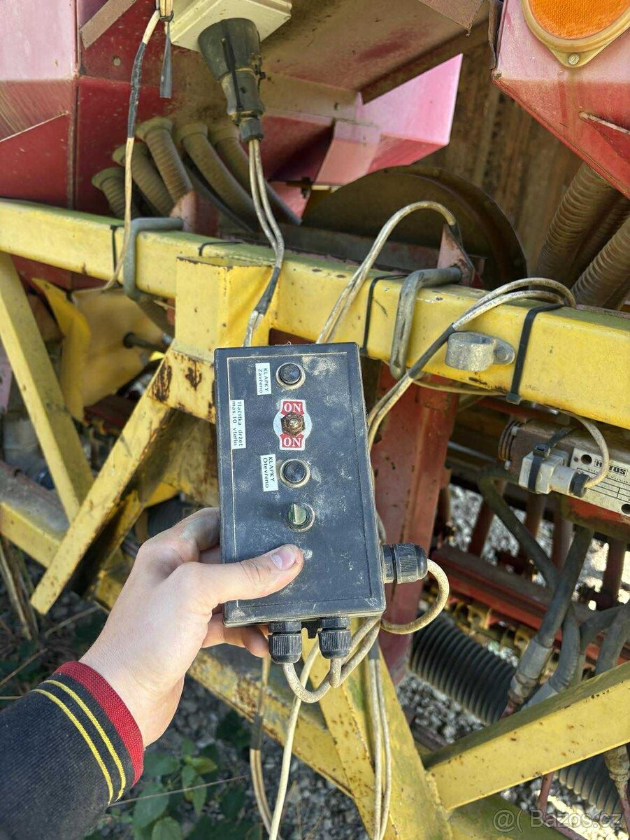 Secí stroj pneusej accord 6m - 3