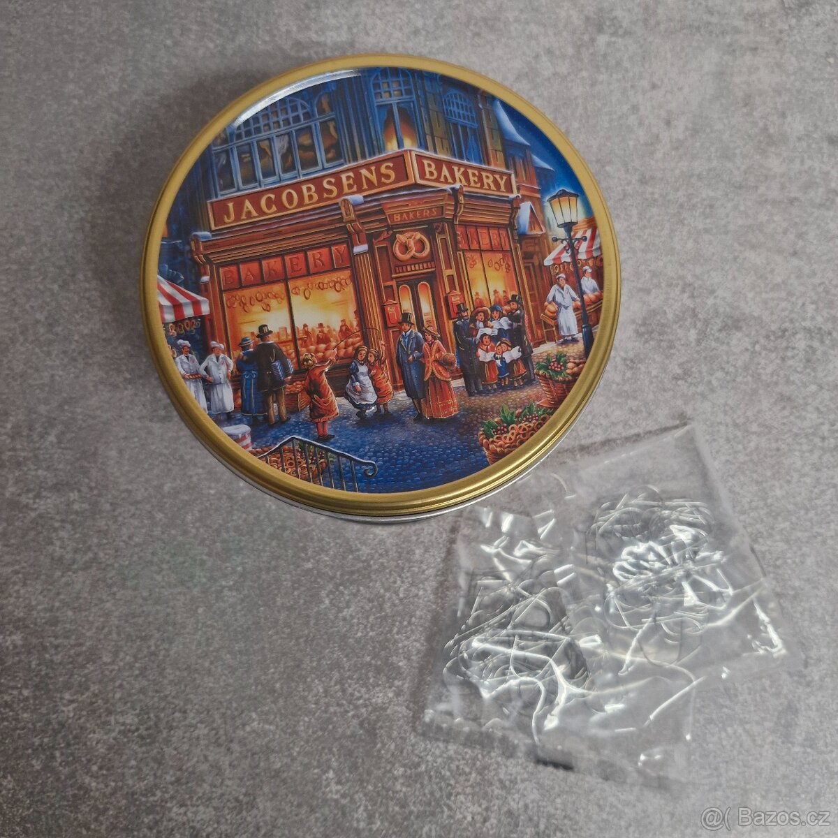 Plechová dóza + háčky na stromeček - 3