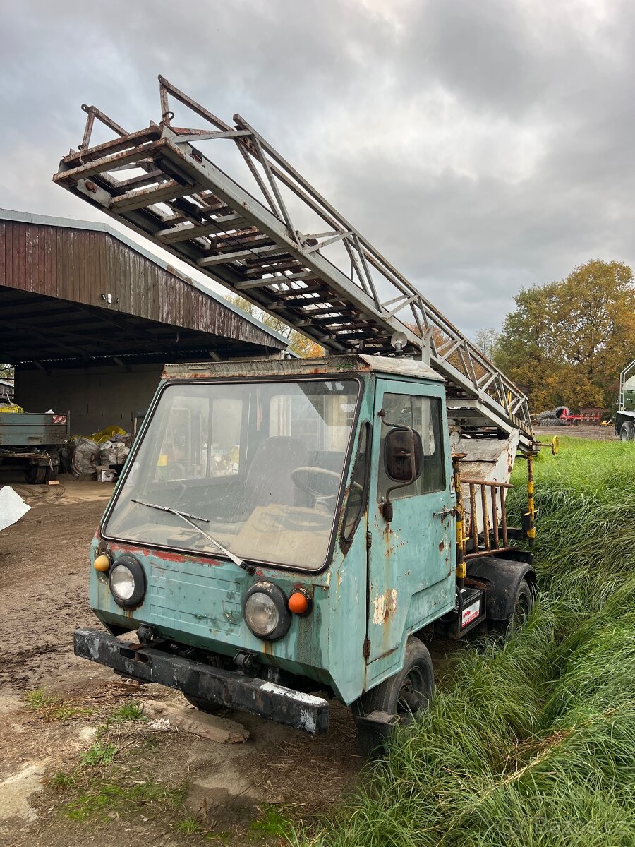 Multicar M25 žebřík - 3