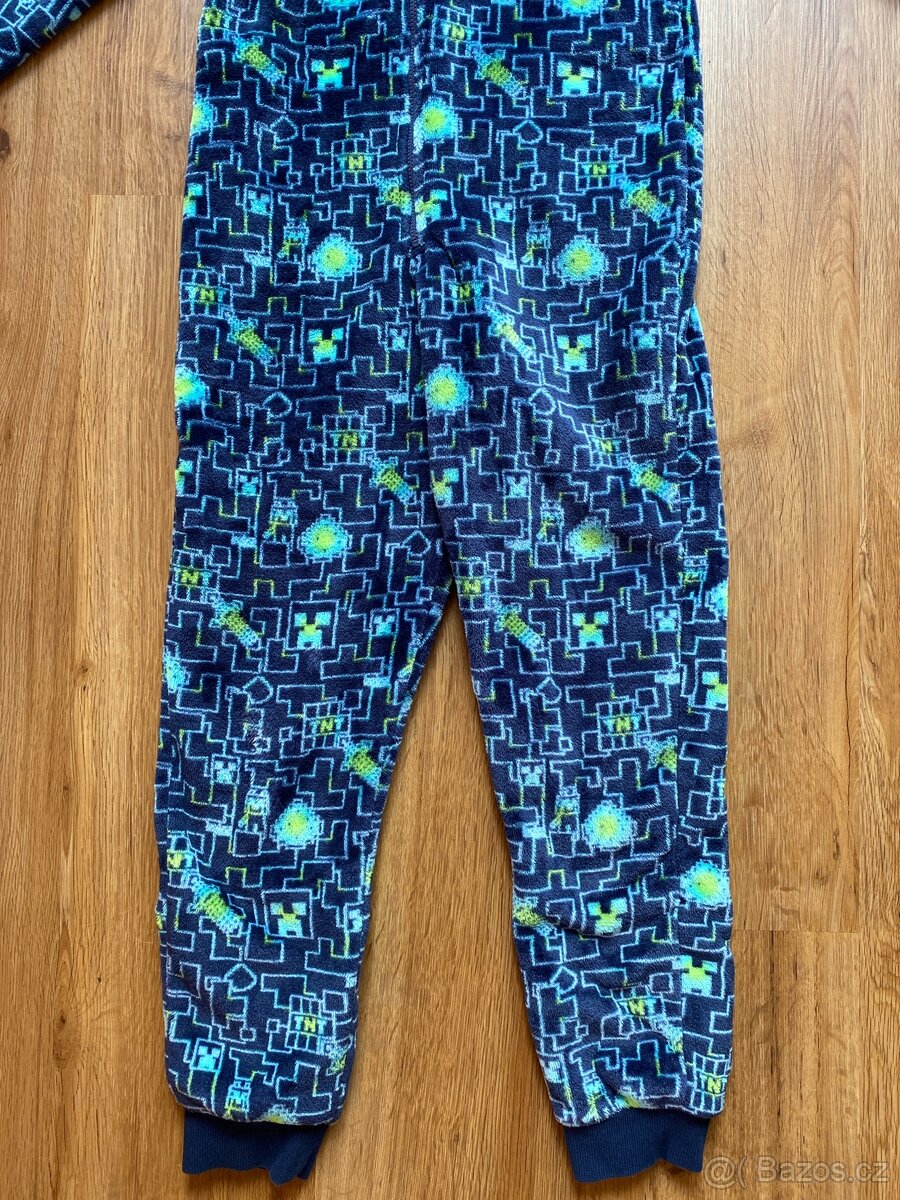 Overal Minecraft 9-10 let - 3