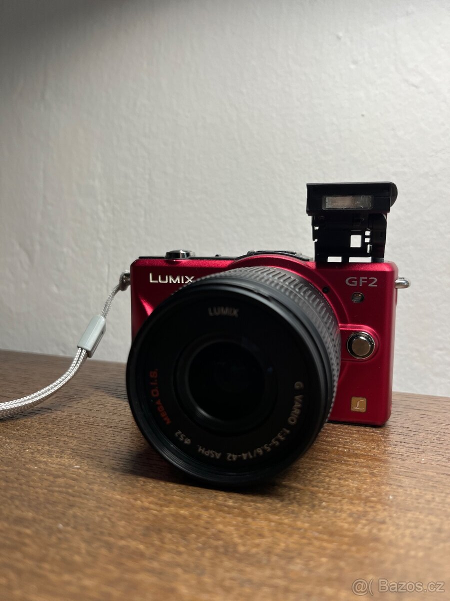 Panasonic Lumix DMC-GF2 - 3