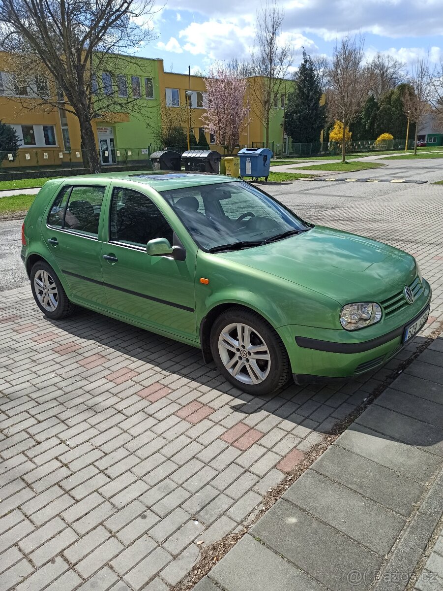 VW GOLF 4 - 3