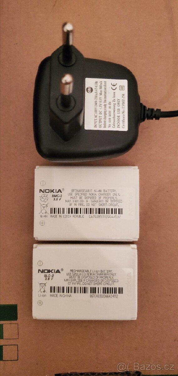 Mobilní telefon Nokia 3510. Vyrobeno v Německu - 3