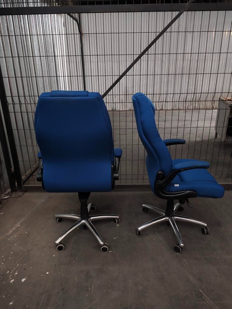 Tři velmi zachovalá polohovatelná křesla,židle - 3