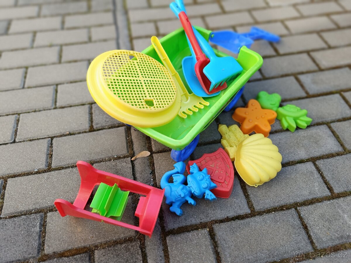 Vozík a příslušenství na písek - 3