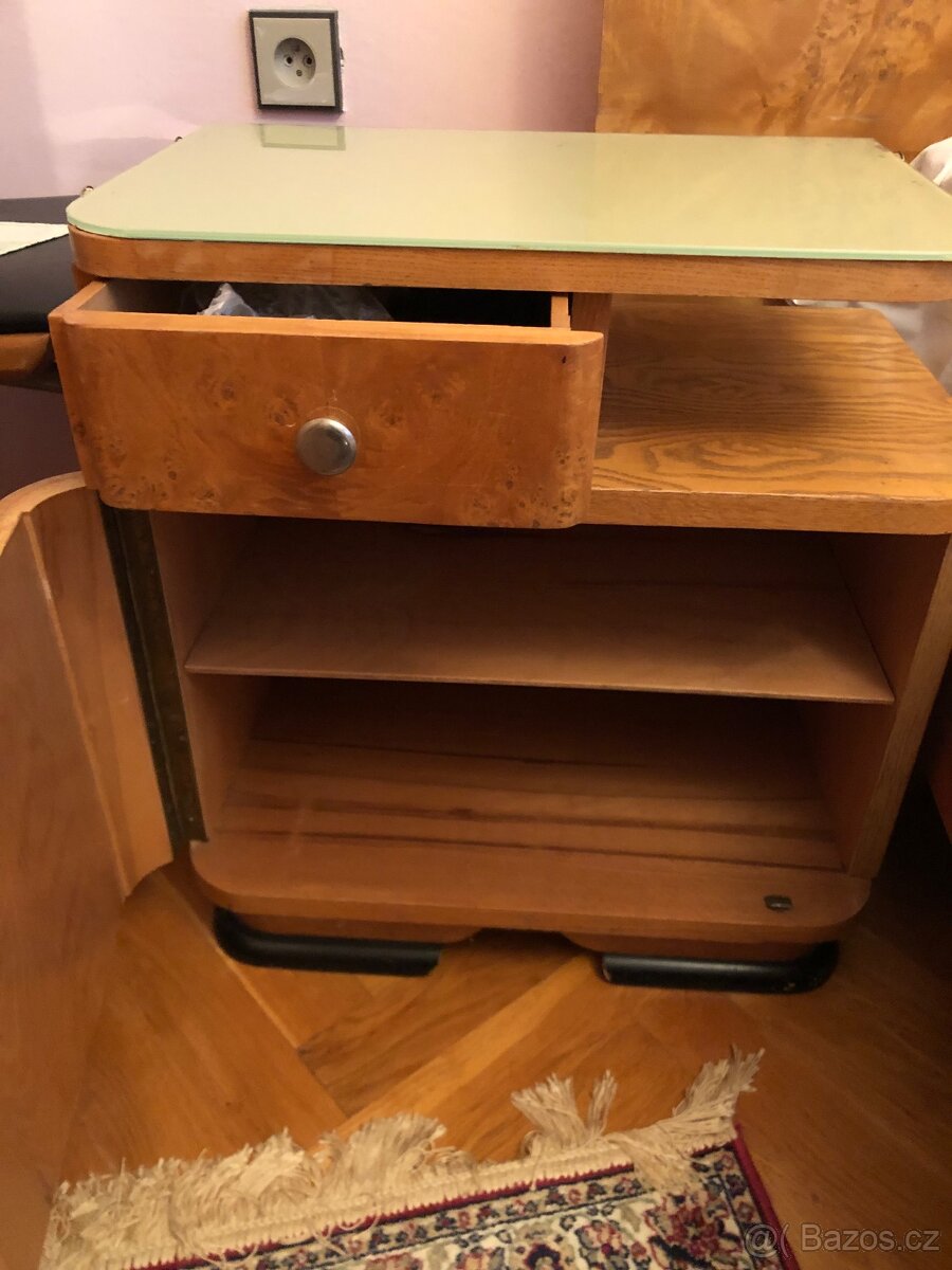 Noční stolek - 3