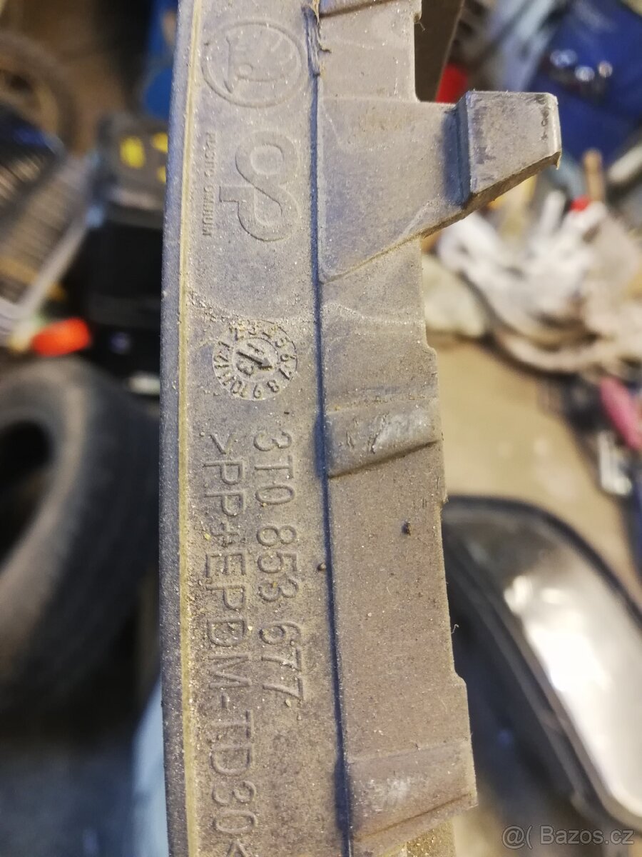 Mlhovky a mrizka nárazníku skoda superb 2 fl - 3