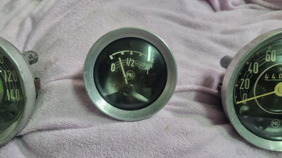 Přístroje Škoda Octavia - 3