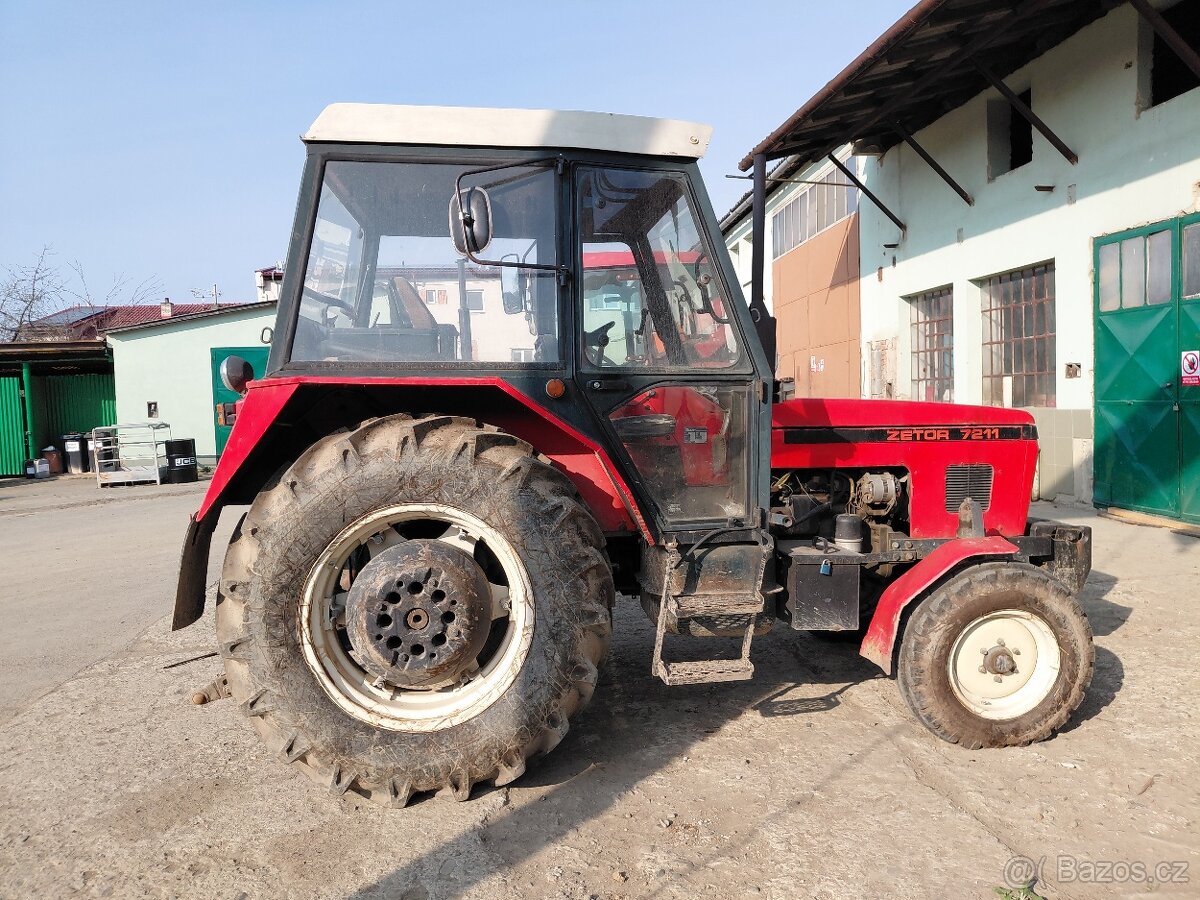 Traktor Zetor 7211 - 3