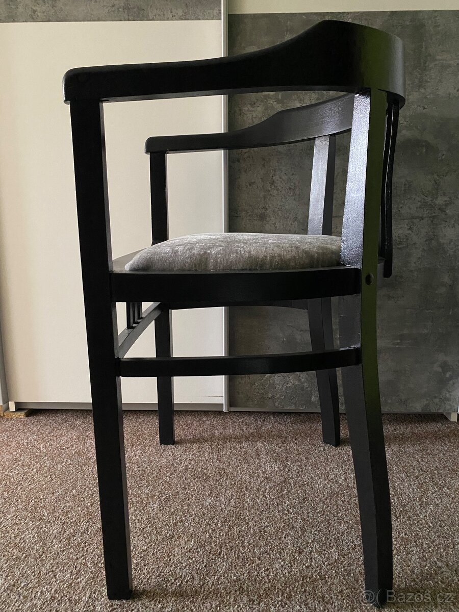 Raritní retro židle z masivu — elegantní, cenný kousek ve vý - 3