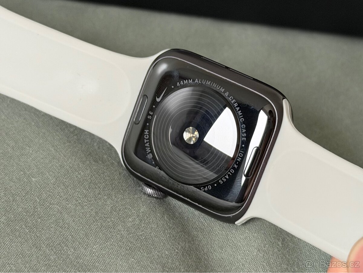 Apple Watch SE - 3