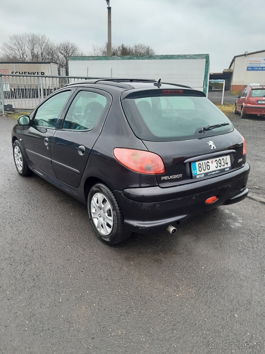 Peugeot 206 - 3