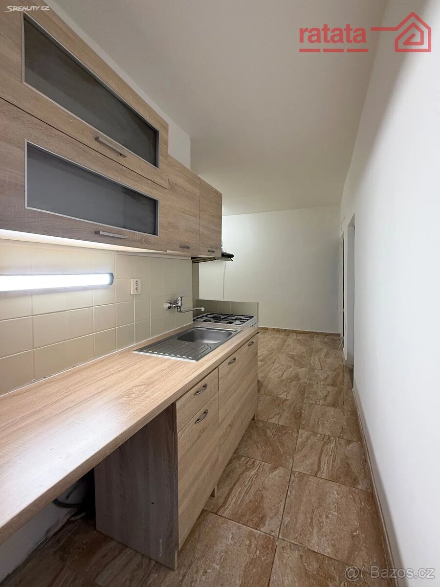 pronájem bytu 3+1 v Chomutově - 3