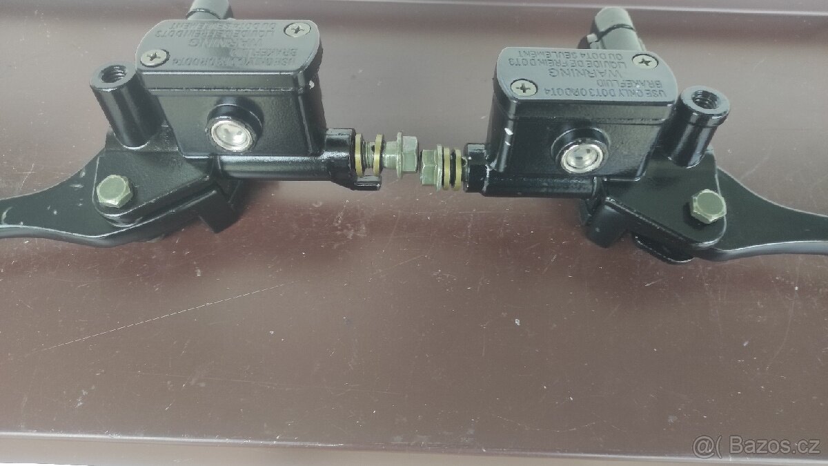 Pumpa hydraulicke spojky a predni brzda - 3