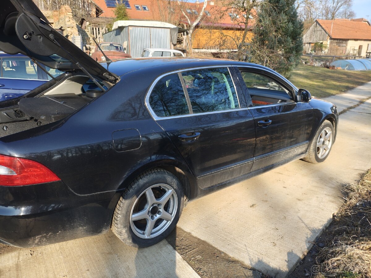 Škoda Superb 1.9 TDI 125kw rv 2008 - 3