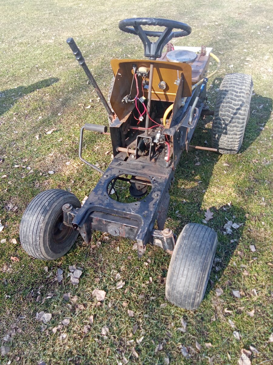 Profi zahradní traktor Profi Hydrostat 25 mm - 3