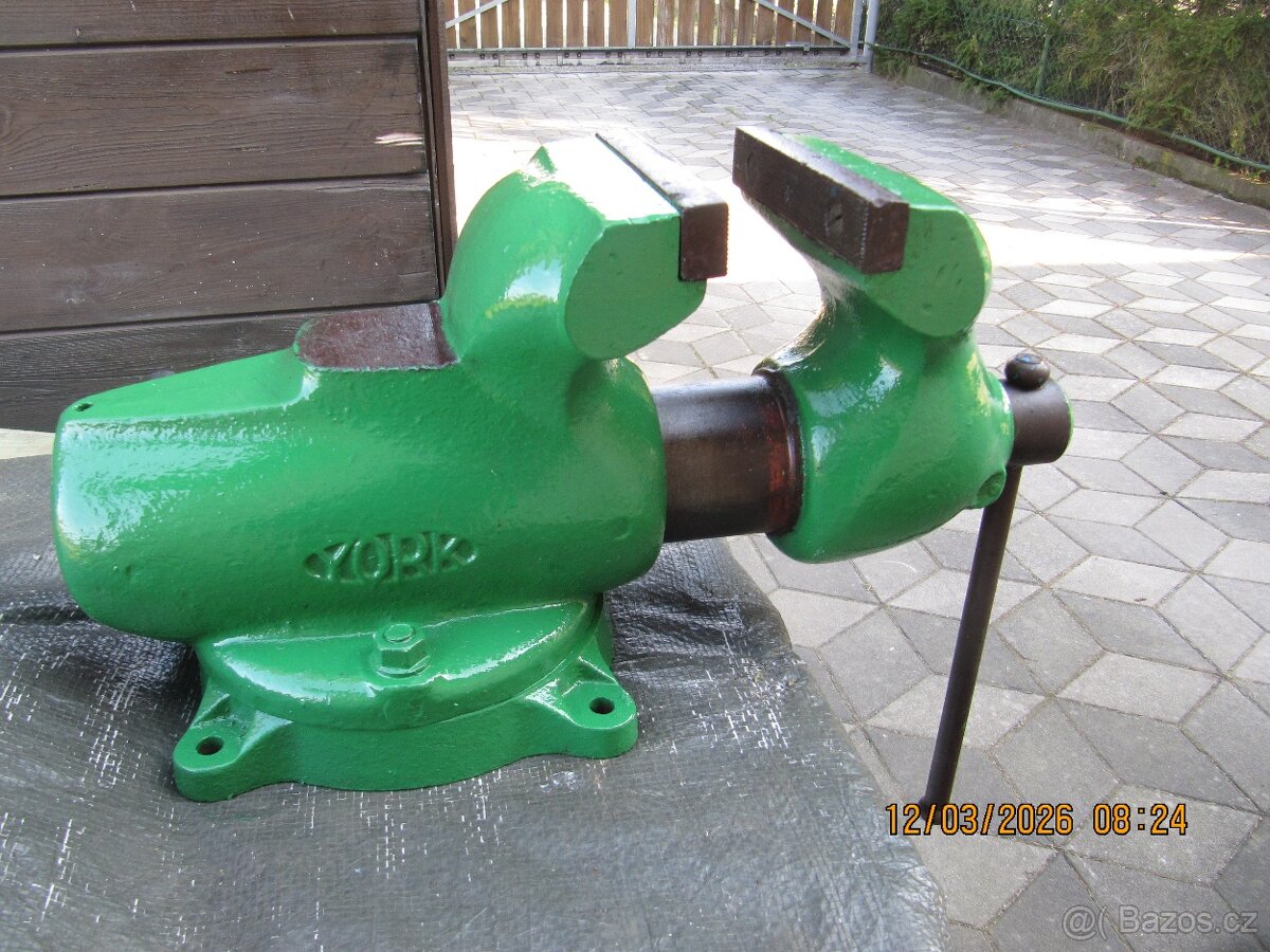 Svěrák YORK 150 - 3