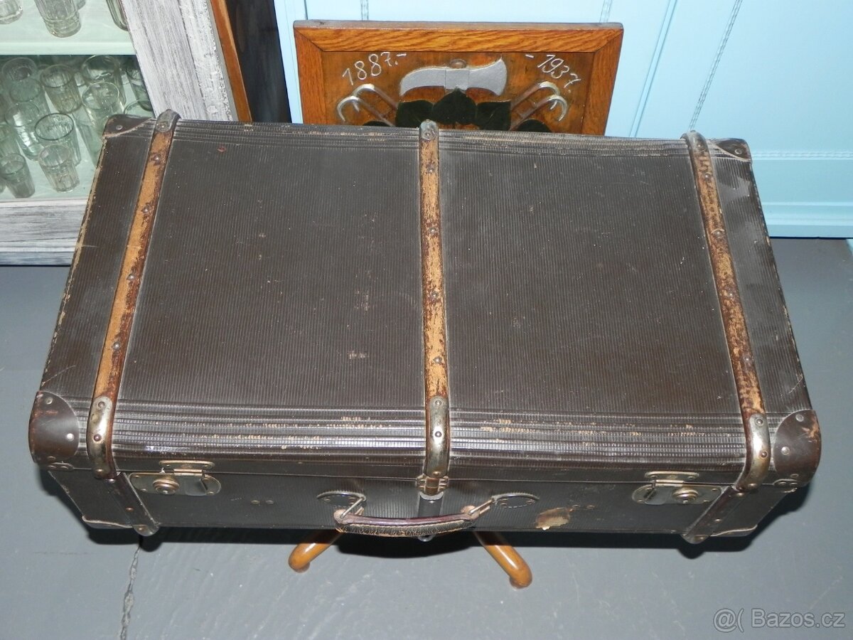 Starý kufr - 3