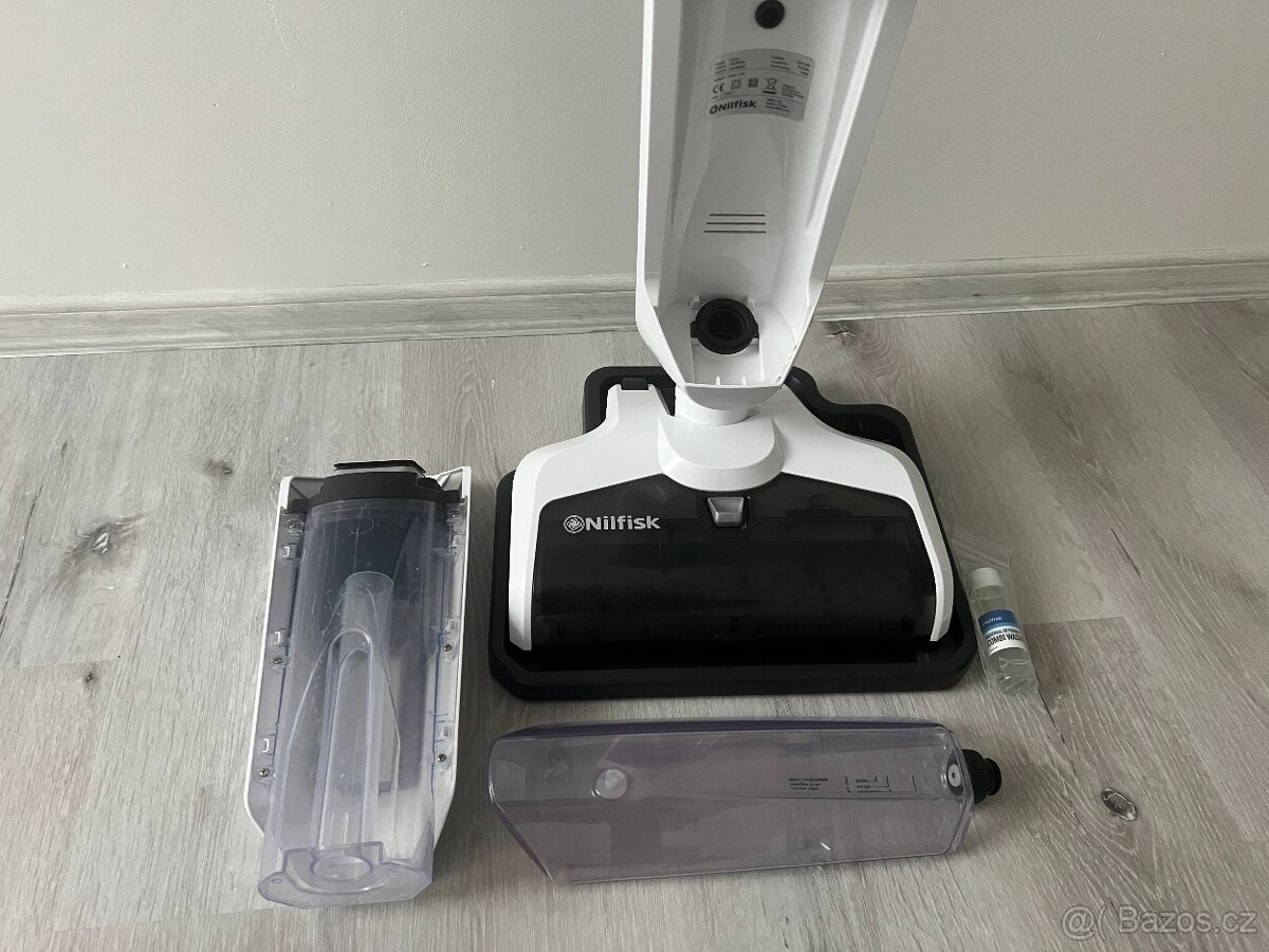 NILFISK Podlahový mycí stroj Combi - 3