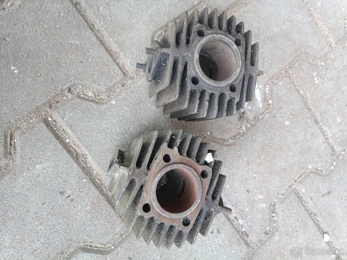Jawa 20 motor,díly - 3