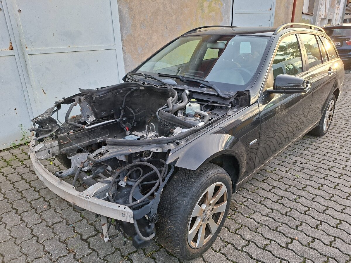 Mercedes C 220 CDI rok 2010 bez motoru,převodovky - 3