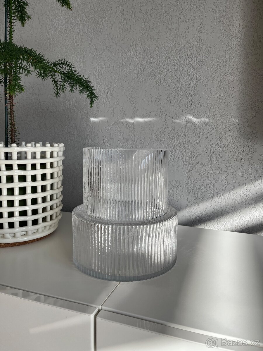 Skleněná váza HM - 3