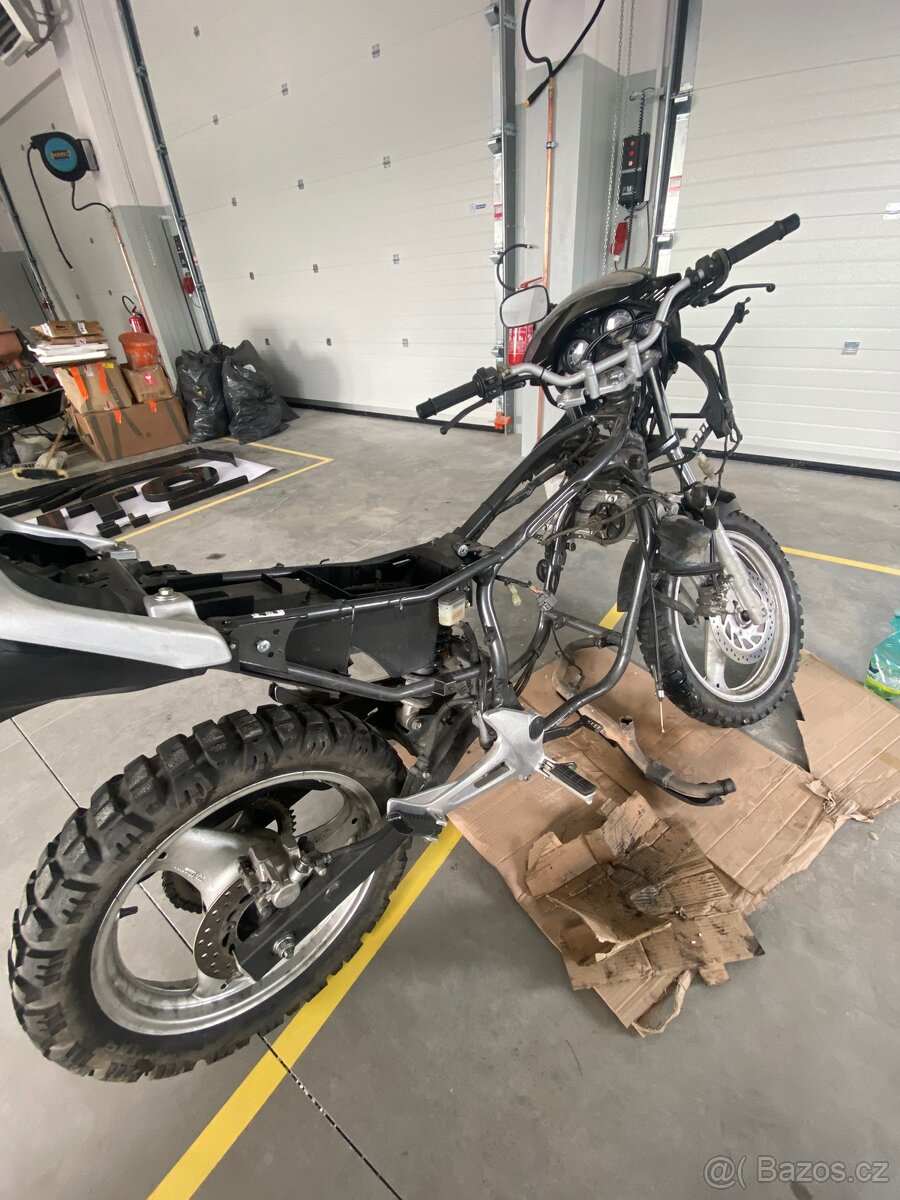 Náhradní díly - Honda Varadero 125 - 3