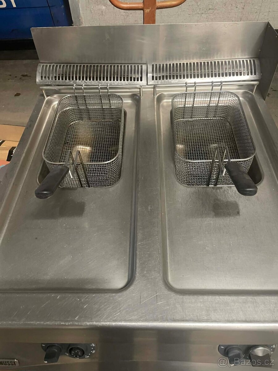Profesionální dvojitá fritéza - 3