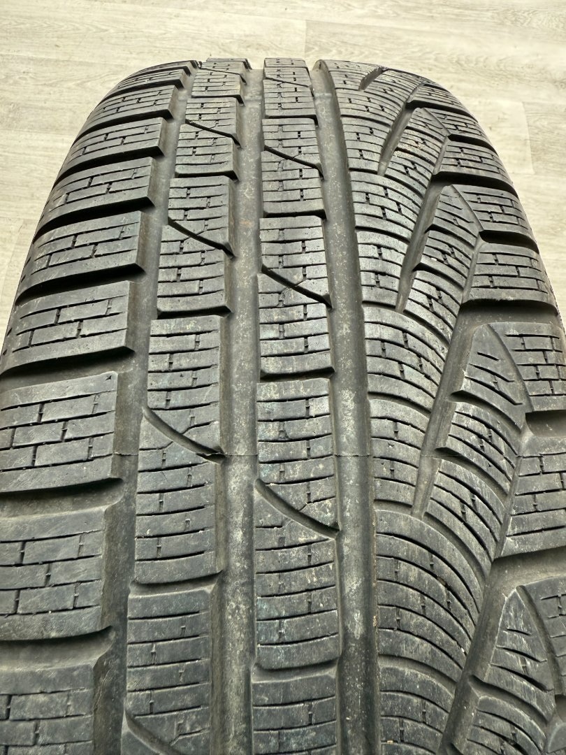 R18 ZIMNÍ KOLA VW TIGUAN/ALLSPACE/R-LINE SEBRING 2 - 3