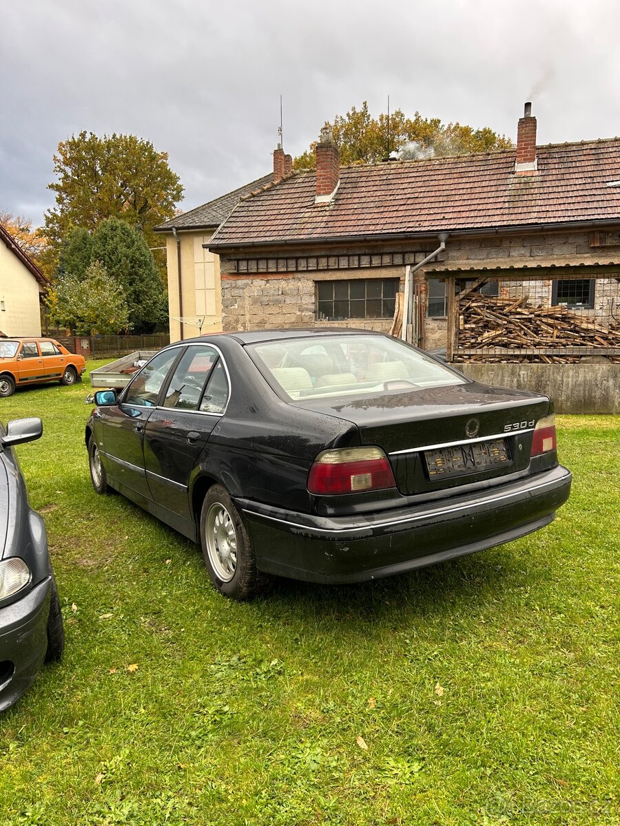 Bmw e39 530DA 135kw náhradní dily cosmosschwarz - 3