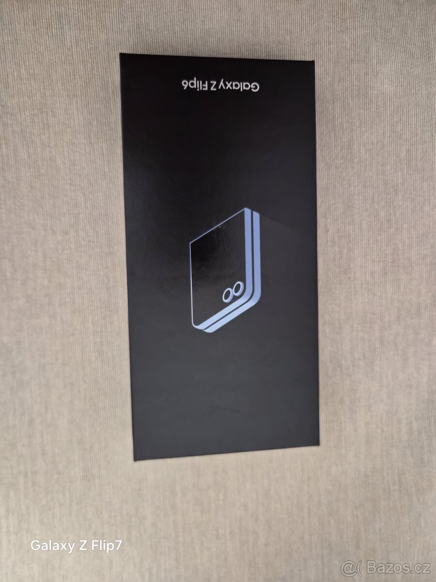 Samsung Galaxy Flip 6 - 3