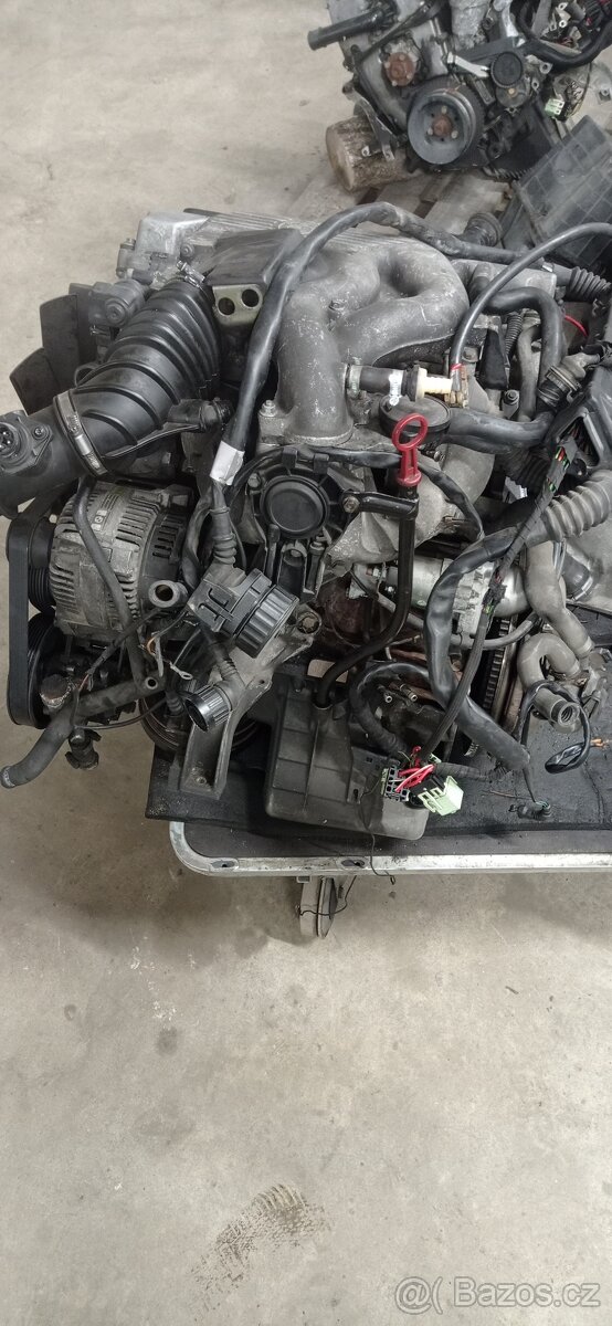 BMW E36 motor m44b19, 318is - 3