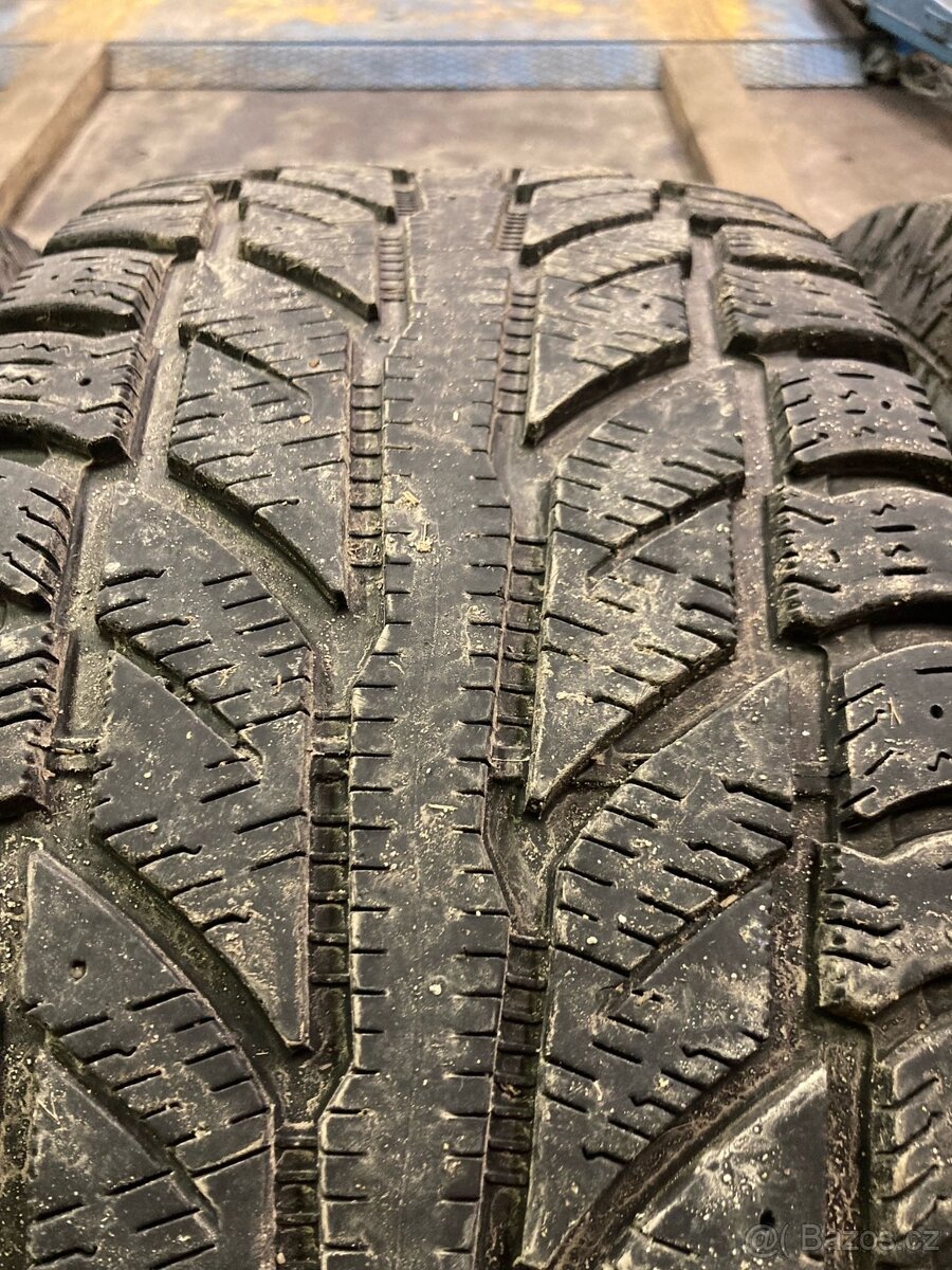 ZIMNÍ PNEU COOPER 265/65 R17 - 3