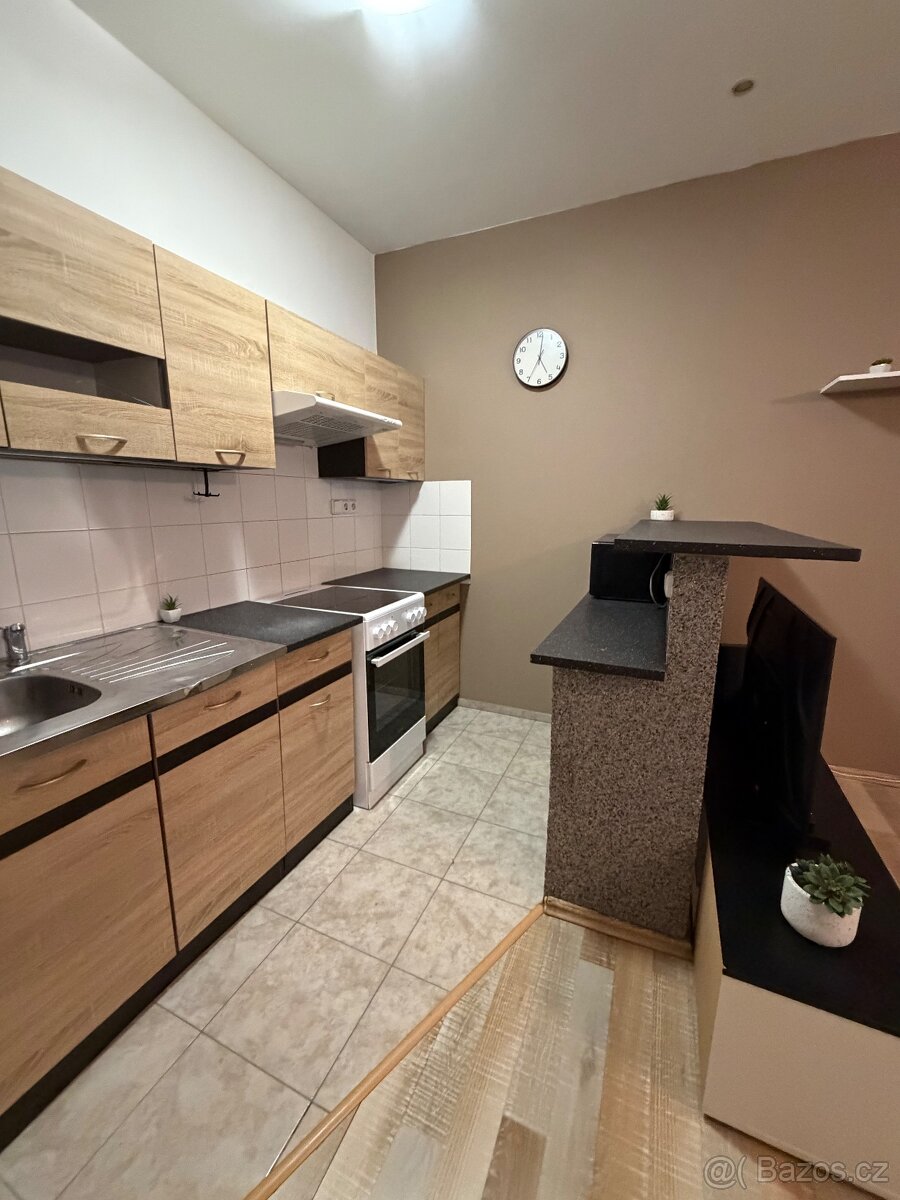 Byt 1+kk Rostislavova - 3