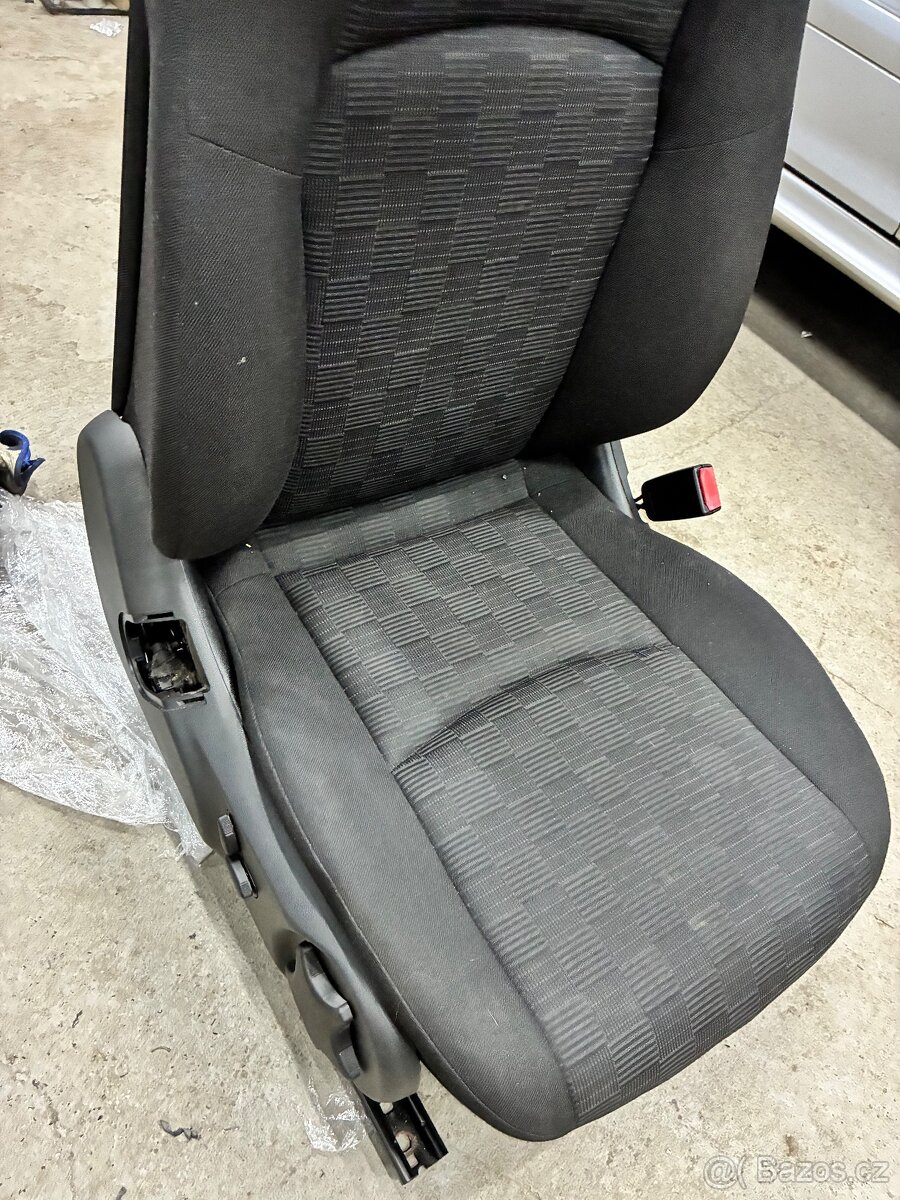 Sedadla w203 - 3