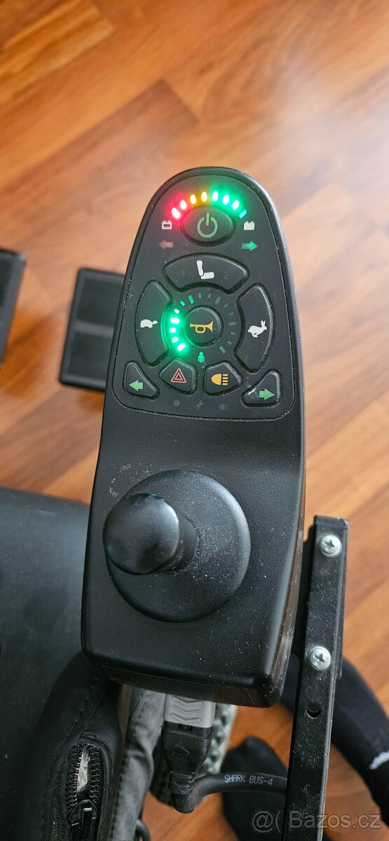 Elektrický invalidní vozík Handicare - 3