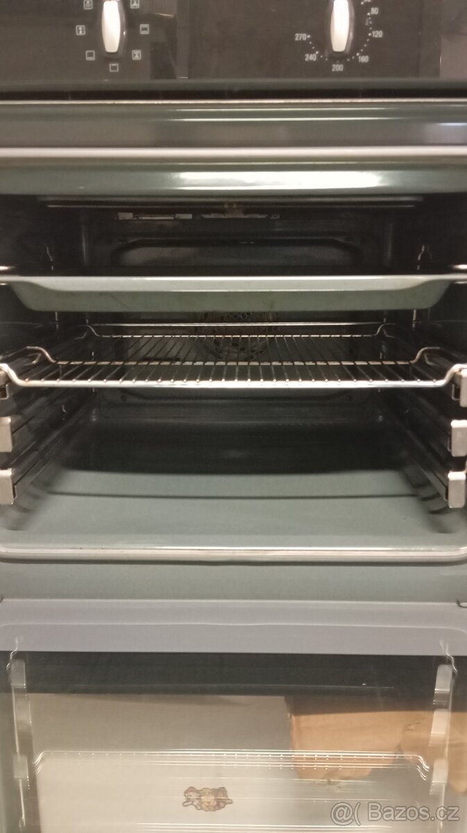 Vestavěná samostatná trouba Neff - 3