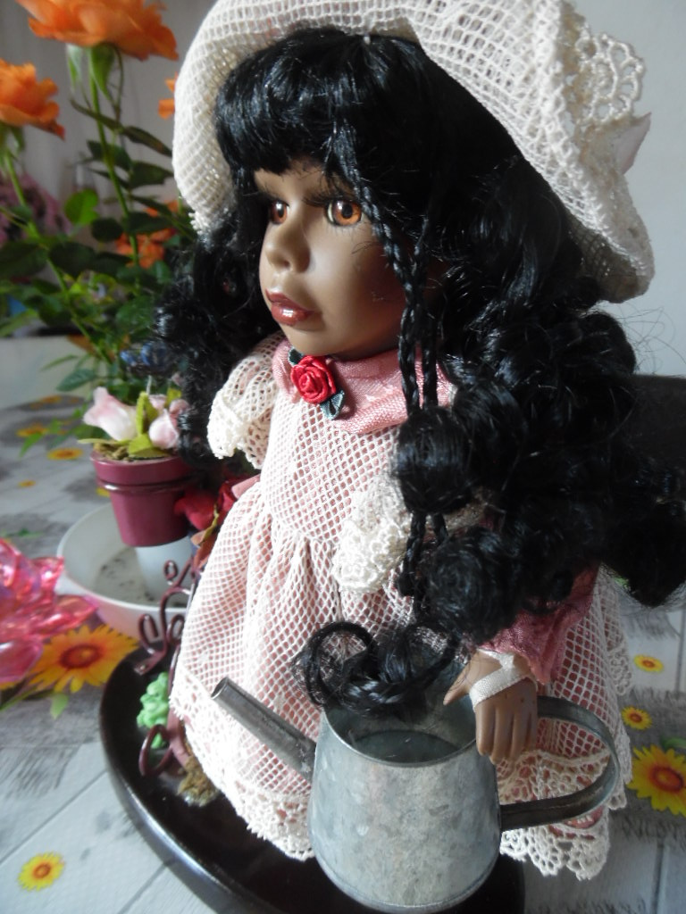 Stará panenka na podstavci/ I Vyměním za knížky - 3