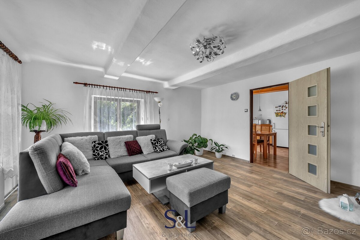 Prodej rodinného domu, 350 m² - Velenice, ev.č. 01011 - 3