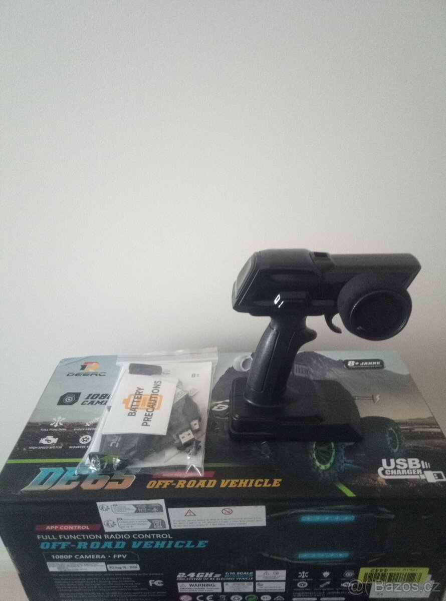Auto na dálkové ovládání DEERC - 3