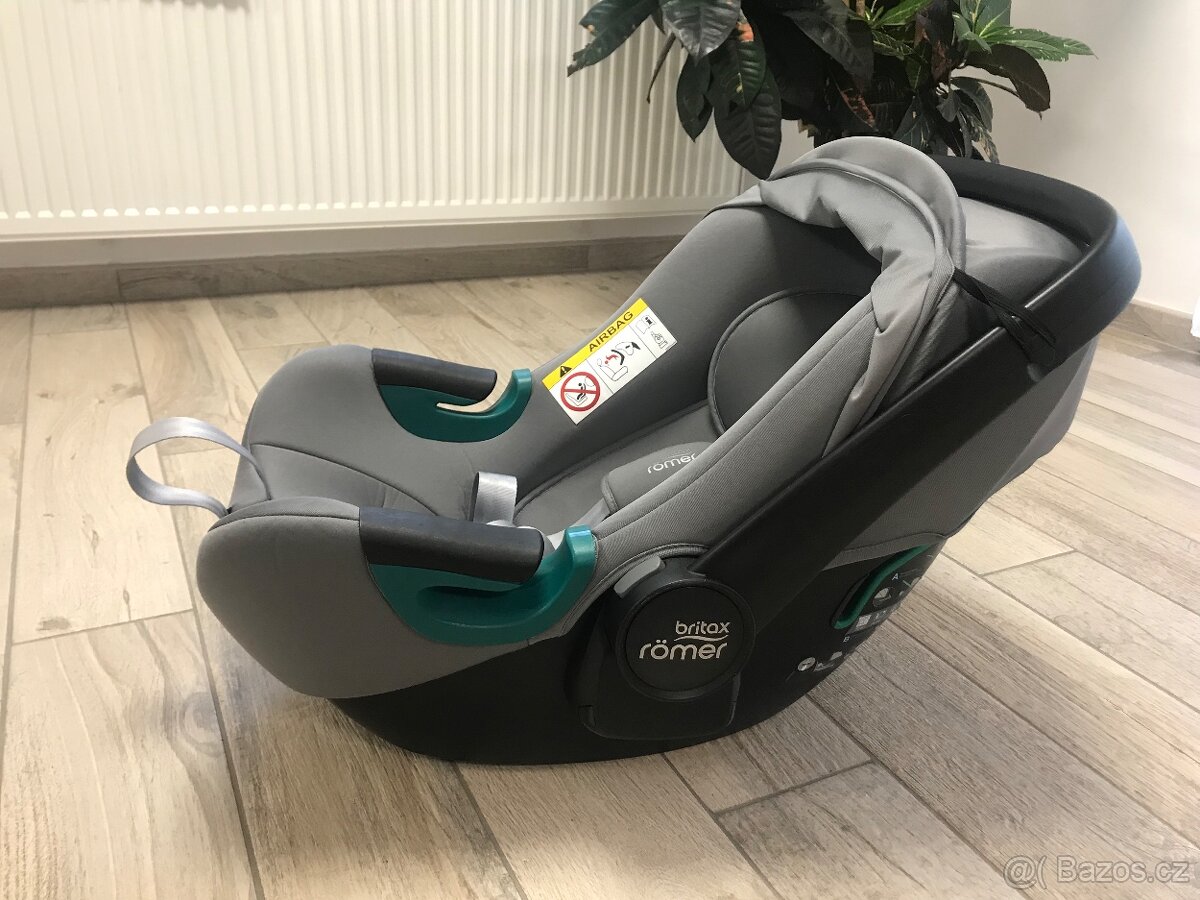 Britax Römer Baby Safe 3 i-Size Frost Grey - 3