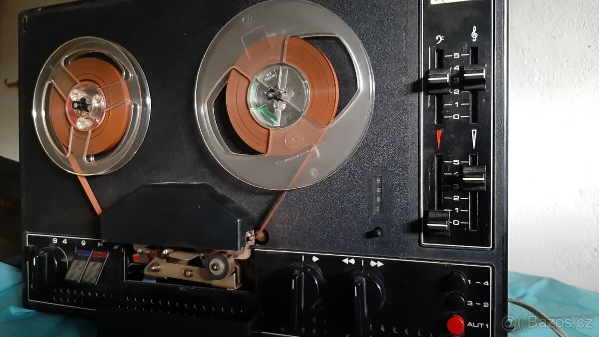 Magnetofon tesla B700... - 3