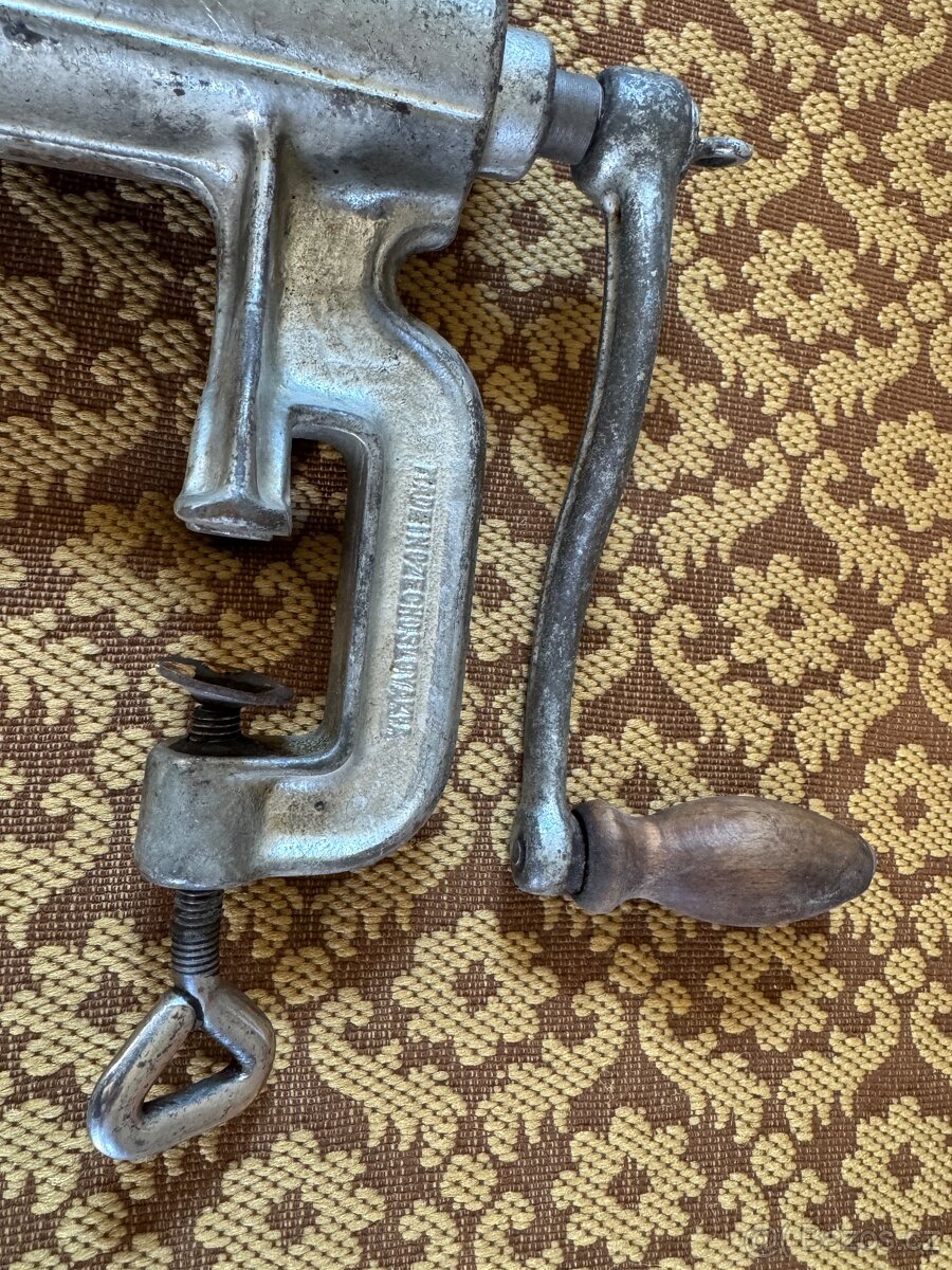 Retro mlýnek na maso - 3