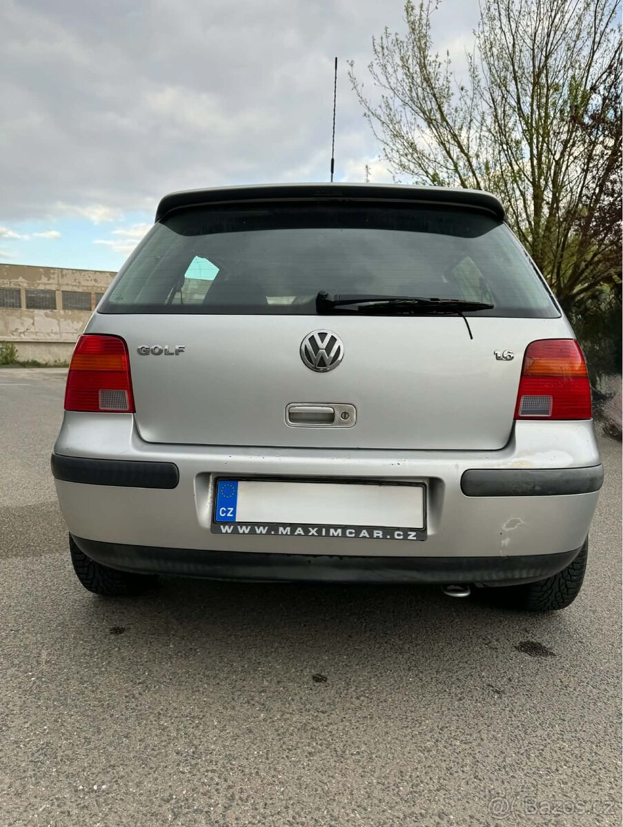 Volkswagen Golf IV - 3